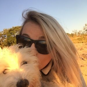 Meet your Posher, Joy